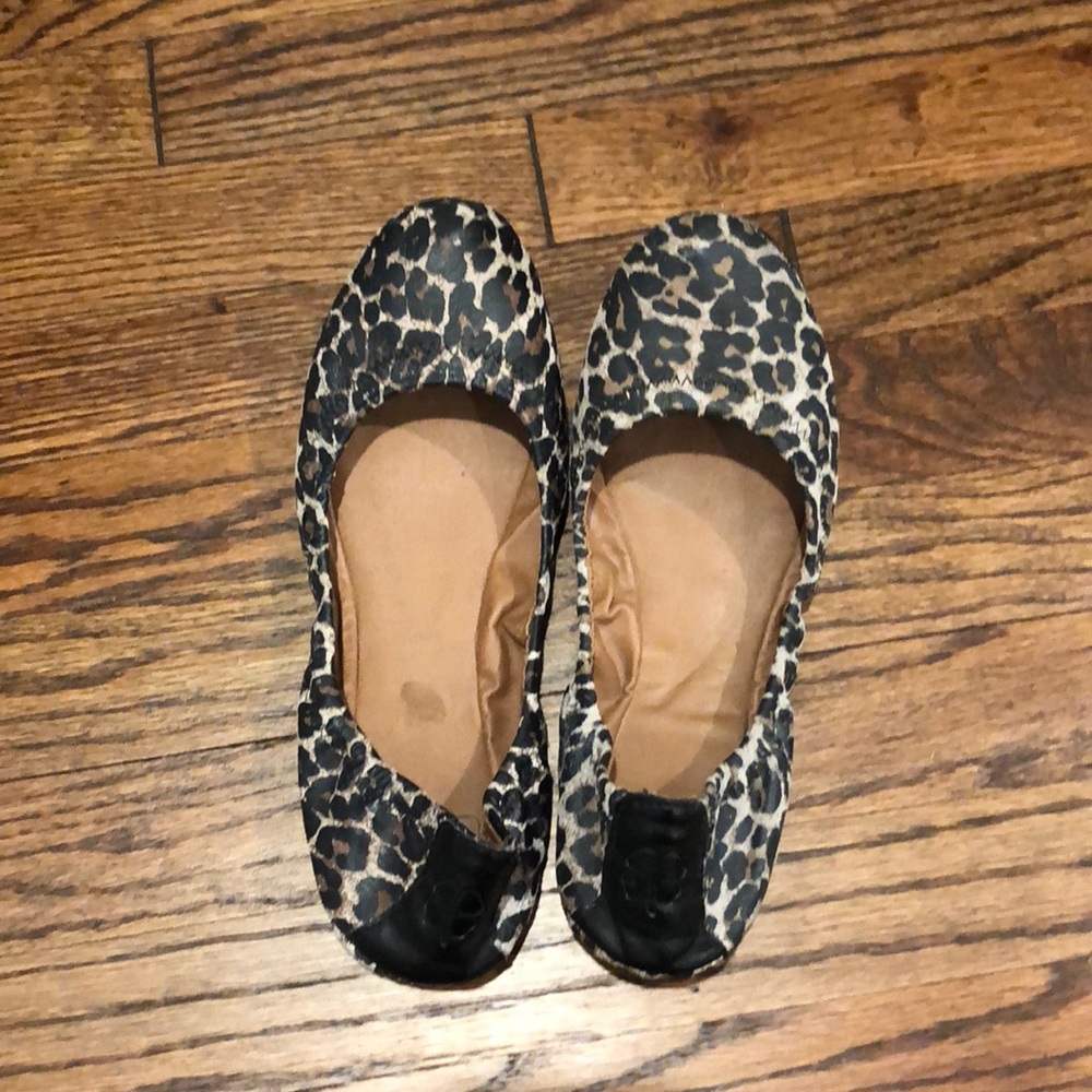 Leopard flats